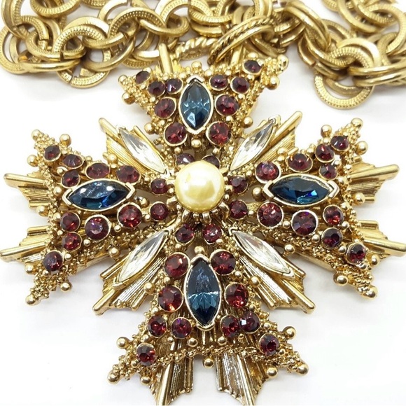 R.J. GRAZIANO Vintage Rhinestone Maltese Cross Pendant Necklace - Picture 5 of 11